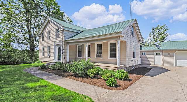 Photo of 10425 Roberts Rd, Sauquoit, NY 13456