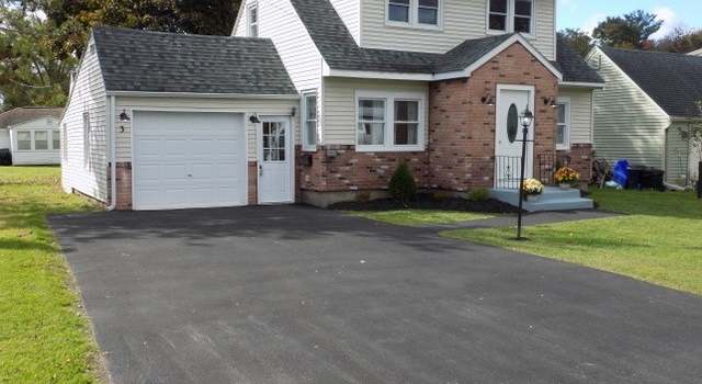 Photo of 3 Wind Pl, Whitestown, NY 13492