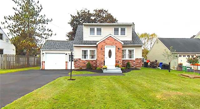 Photo of 3 Wind Pl, Whitestown, NY 13492