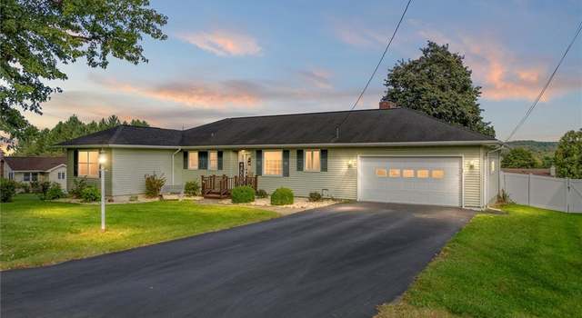 Photo of 3 Imperial Dr, New Hartford, NY 13413