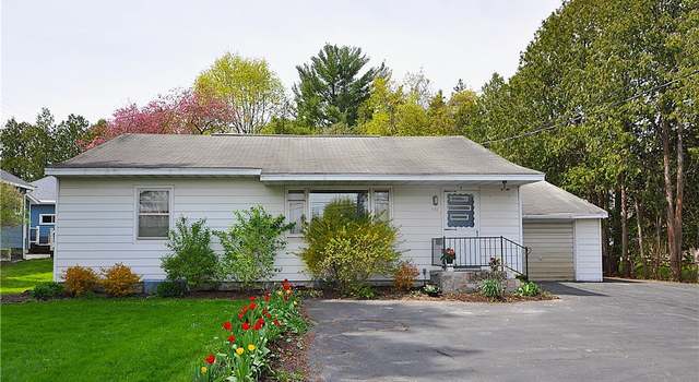 Photo of 405 Kinne St, Dewitt, NY 13057