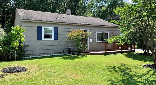 Photo of 69 Oakdale Ave S, New Hartford, NY 13413