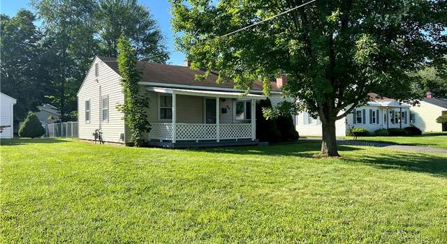 Photo of 31 Pinecrest Rd, Whitestown, NY 13492