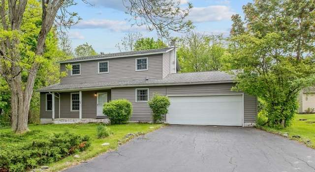 Photo of 4646 Cranapple Dr, Marcellus, NY 13108