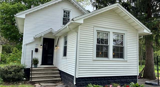 Photo of 44 Golf Ave, New Hartford, NY 13413