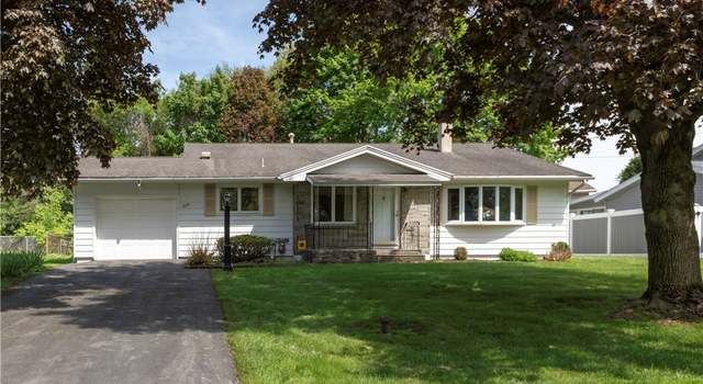 Photo of 625 Parsons Dr, Geddes, NY 13219