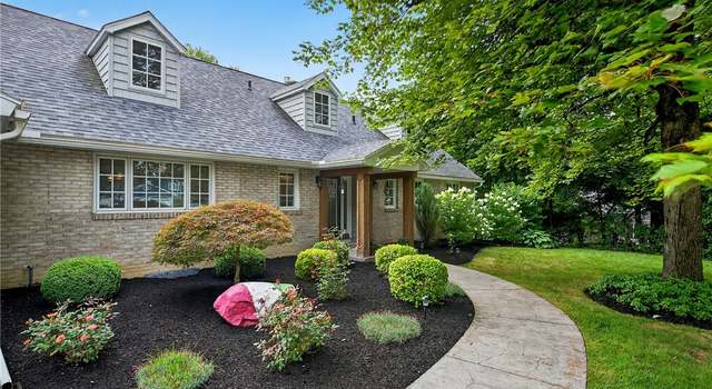 Photo of 20 Marvelle Rd, Dewitt, NY 13066