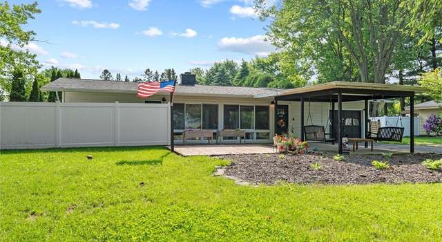 Photo of 136 Barclay Rd, Camillus, NY 13031