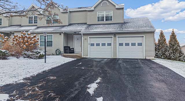 Photo of 10 Rockport Rd, New Hartford, NY 13413