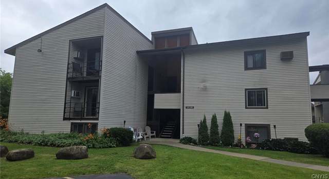 Photo of 379 Village Blvd N, Baldwinsville, NY 13027