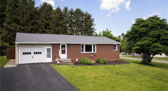 Photo of 106 Parsons Rd, Camillus, NY 13031