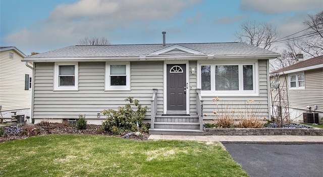 Photo of 4514 Wilcox Pl, Jamesville, NY 13078