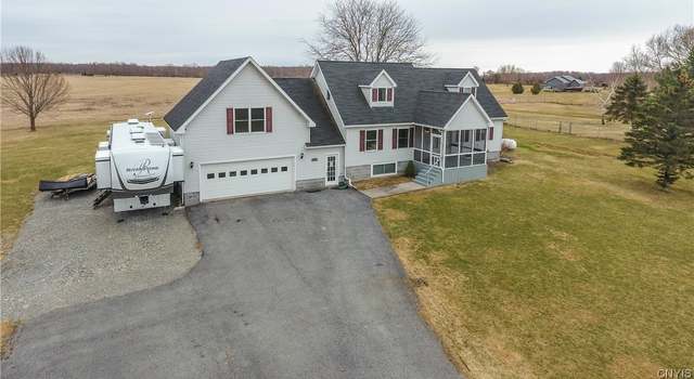Photo of 28412 Three Mile Point Rd, Lyme, NY 13622