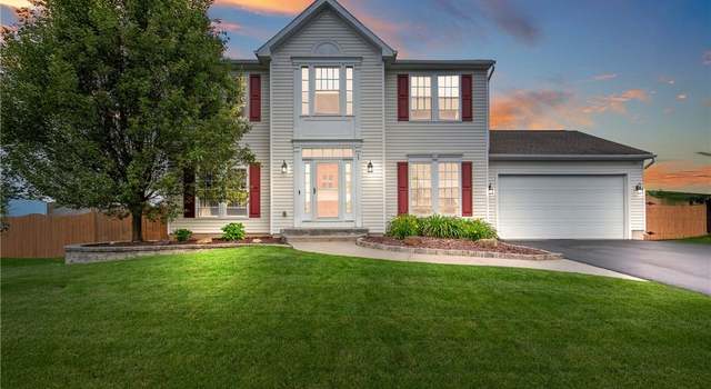 Photo of 15 Dolphin Dr, Baldwinsville, NY 13027