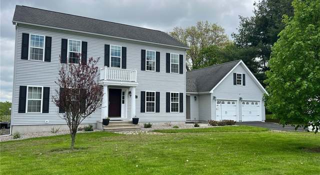 Photo of 4046 College View Dr, Cortlandville, NY 13045