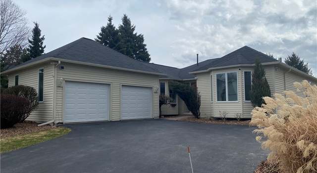 Photo of 5177 Pointe East Dr, Dewitt, NY 13078