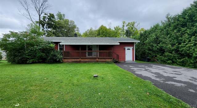 Photo of 6913 Fairway Dr, Westmoreland, NY 13490