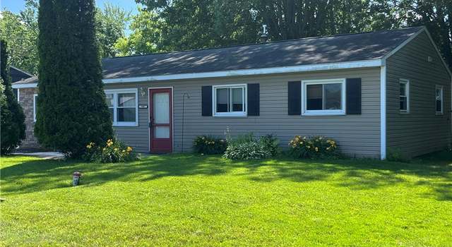 Photo of 7887 Rinaldo Blvd E, Bridgeport, NY 13030