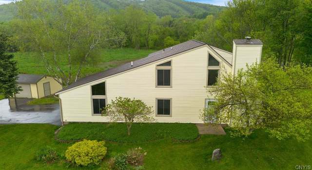 Photo of 171 Crooked Lake Rd, Tully, NY 13159
