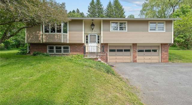 Photo of 5682 Ike Dixon Rd, Camillus, NY 13031