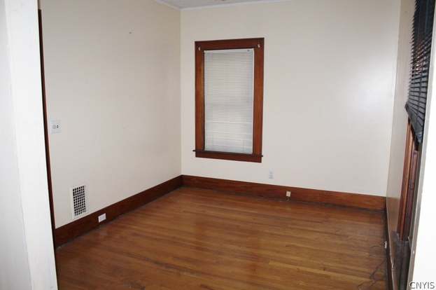 1315 Court St Syracuse NY 13208 MLS# S1097478 Redfin 1315 Court St Syracuse NY 13208 MLS# S1097478 Redfin