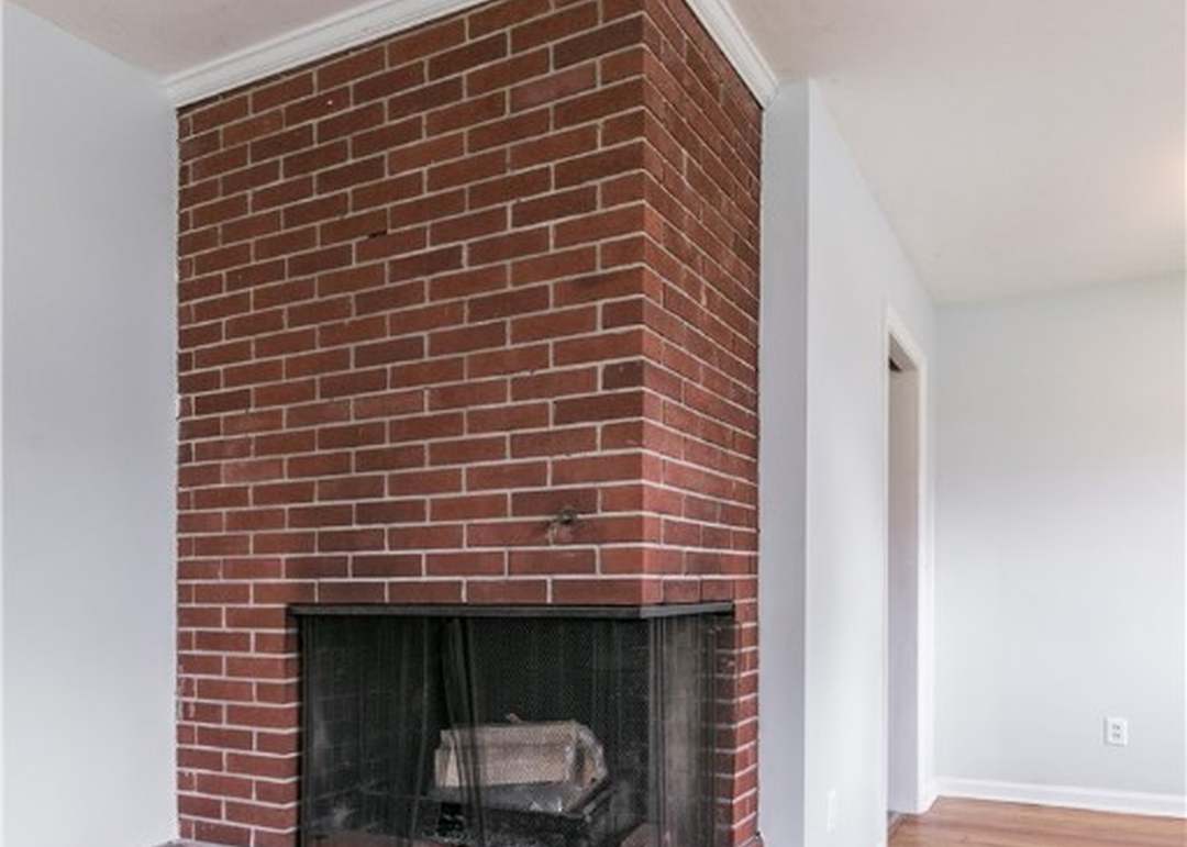 34 Burton St, Cazenovia, NY 13035