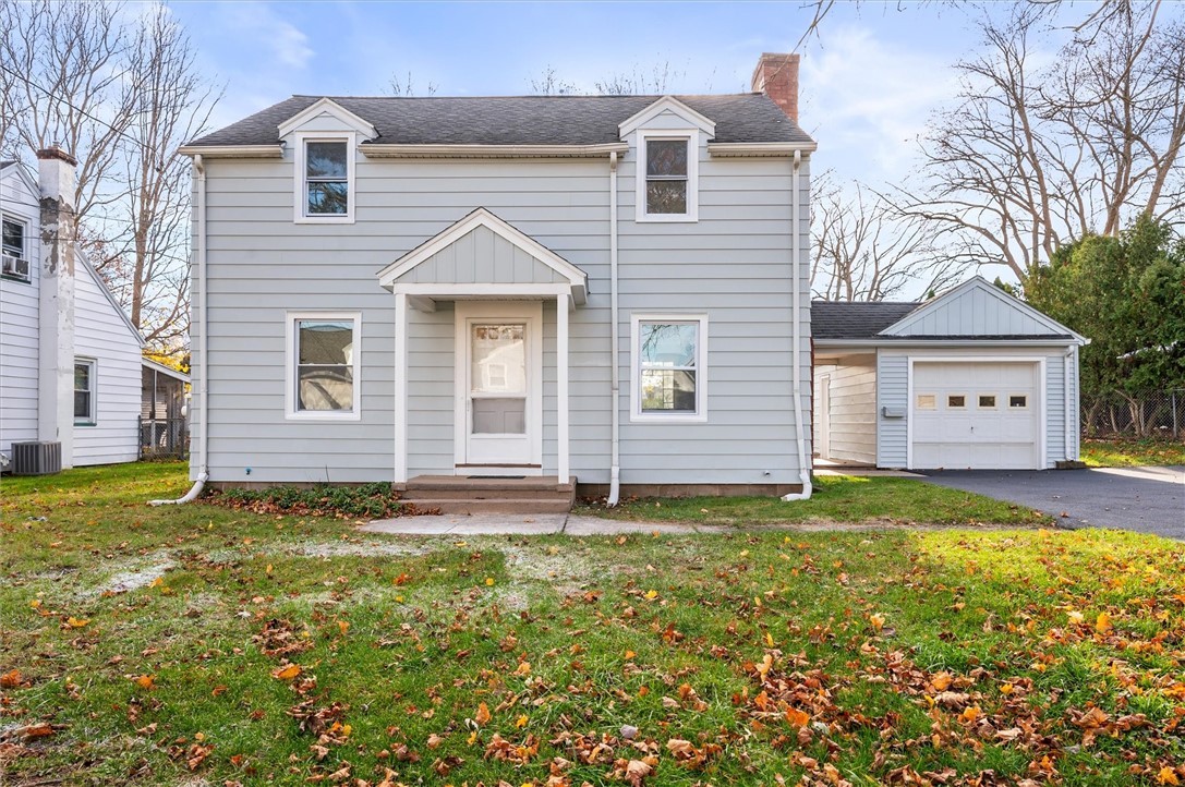240 W Hickory St, East Rochester, NY 14445