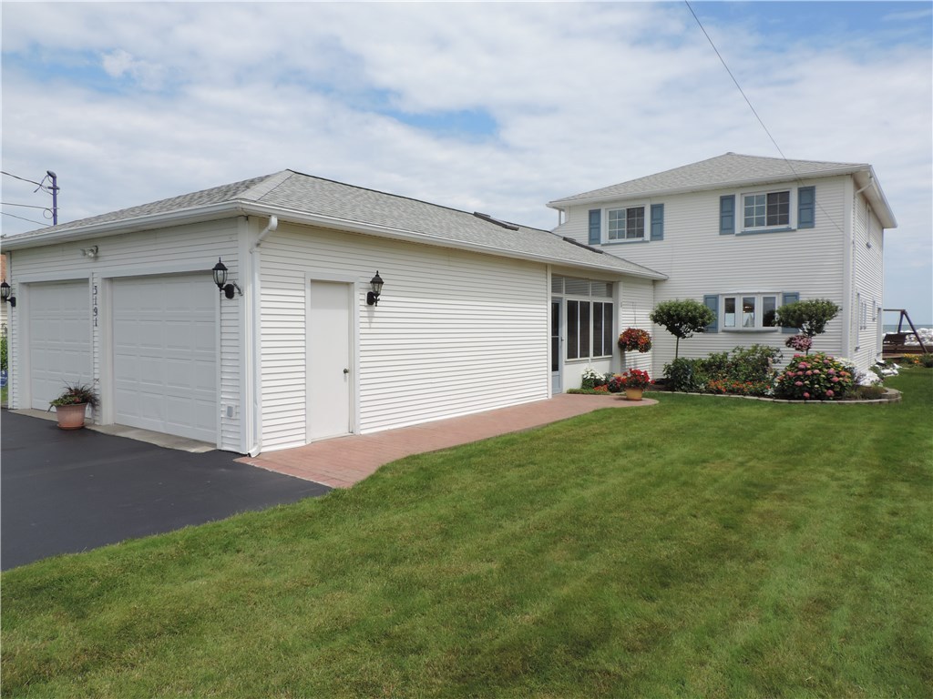 3191 Edgemere Dr, Greece, NY 14612 MLS R1060979 Redfin