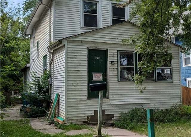 Property at 2215 Willow Ave, Niagara Falls, NY 14305, 4 beds, 1.5 baths