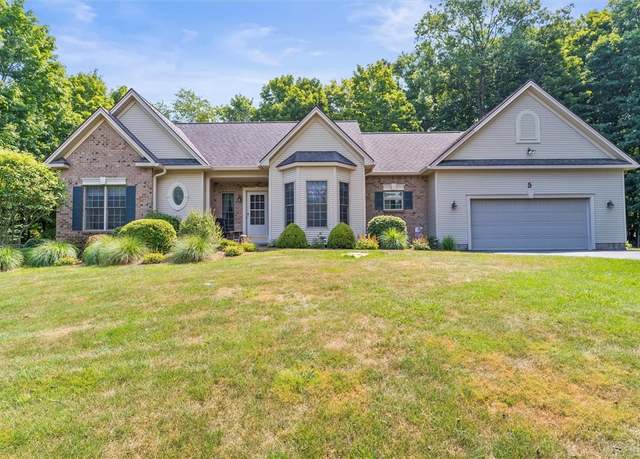 Property at 5 Woodsford Ln, Ogden, NY 14559, 3 beds, 2.5 baths
