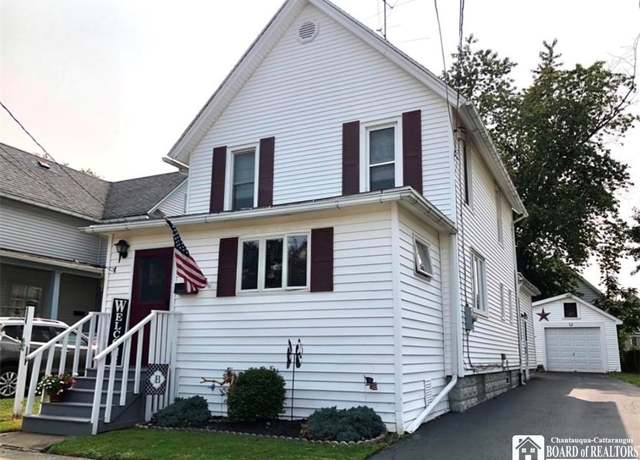 Property at 221 Lincoln Ave, Dunkirk-city, NY 14048, 3 beds, 1.5 baths