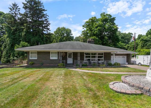 Property at 81 Tufa Glen Dr, Penfield, NY 14625, 4 beds, 2.5 baths