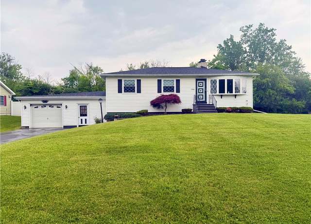 Property at 2988 East Ave, Waterloo, NY 13165, 3 beds, 1.5 baths