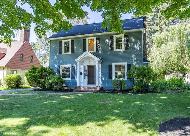 Property at 240 Sagamore Dr, Irondequoit, NY 14617, 3 beds, 1.5 baths