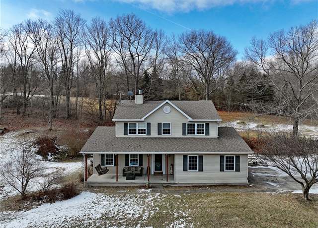 Property at 55 Whitetail Dr, Elmira, NY 14903, 3 beds, 2.5 baths