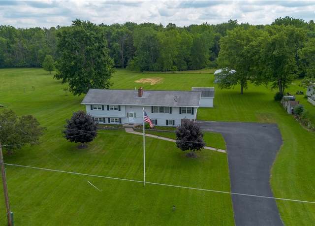Property at 1747 Burgess Rd, Waterloo, NY 13165, 5 beds, 2.5 baths