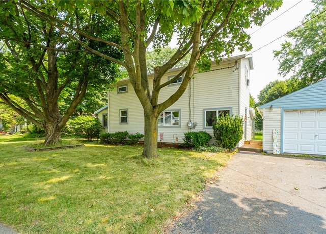Property at 39 South Ave, East Bloomfield, NY 14469, 3 beds, 1.5 baths