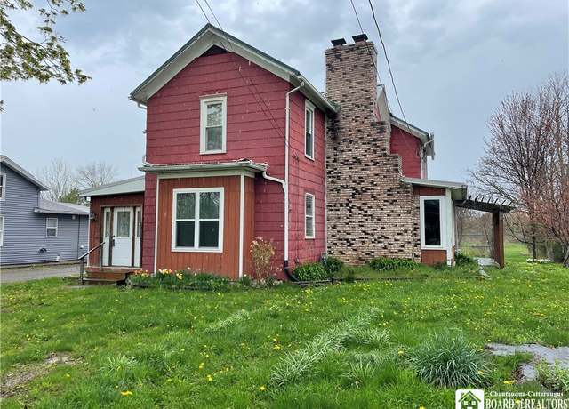 Property at 15 Bird St, Westfield, NY 14787, 5 beds, 2 baths