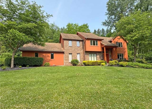 Property at 1 Madaket Dr, Penfield, NY 14526, 4 beds, 2.5 baths
