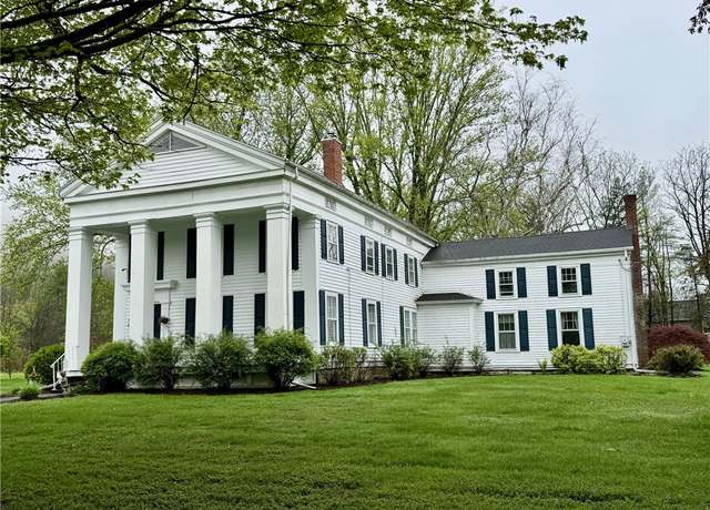 Property at 77 Hendy Creek Rd, Big Flats, NY 14905, 4 beds, 3.5 baths