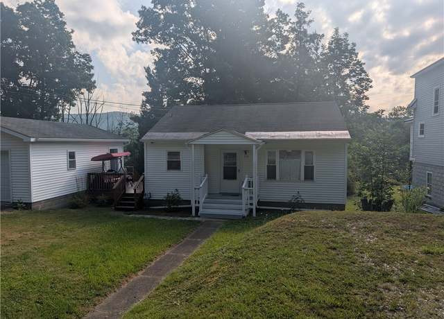 Property at 533 South Ave, Bradford Town, PA 16701, 2 beds, 1 bath
