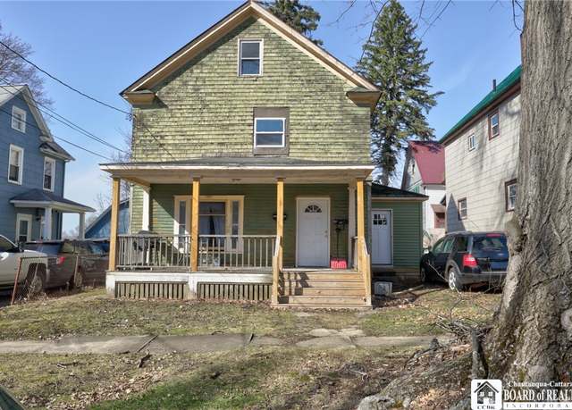 Property at 104 Isabella Ave, Jamestown, NY 14701, 3 beds, 2 baths