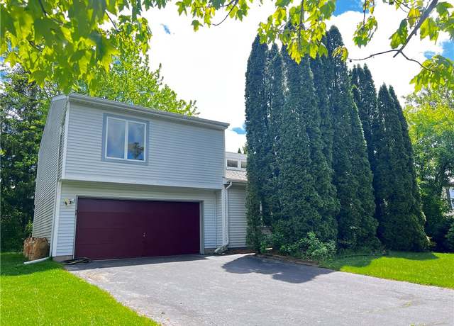 Property at 56 Prairie Trl, Henrietta, NY 14586, 2 beds, 2.5 baths