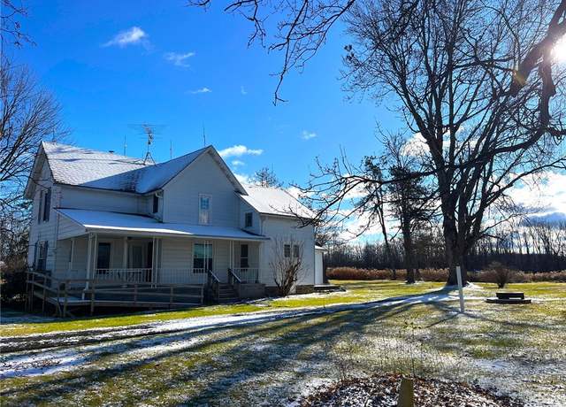 Property at 4156 Willow Rd, Wilson, NY 14172, 5 beds, 1 bath
