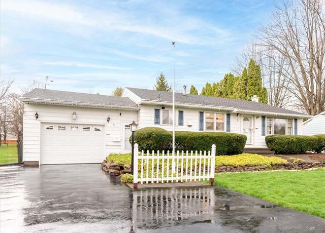 Property at 5 Karen Dr, Gates, NY 14606, 3 beds, 1.5 baths