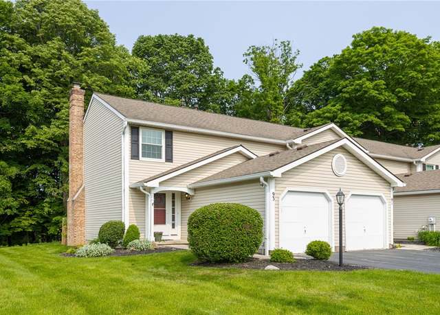 Property at 93 Courtshire Ln, Penfield, NY 14526, 2 beds, 1.5 baths