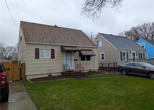 Property at 18 Ladner Ave, Buffalo, NY 14220, 3 beds, 1 bath