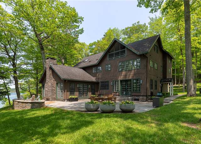 Property at 196 Wellington Ln, Springfield, NY 13326, 5 beds, 5.5 baths