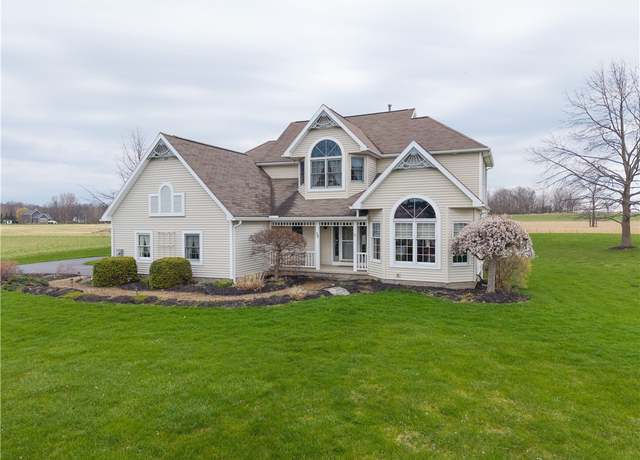 Property at 32 Summers St, Livonia, NY 14487, 3 beds, 2.5 baths