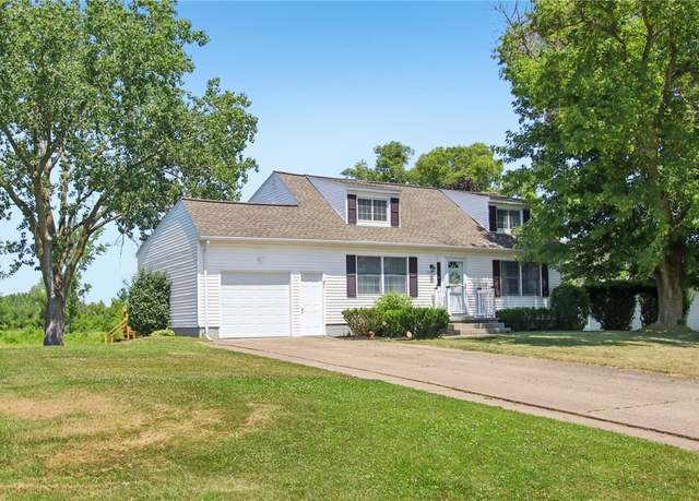 Property at 1500 Davis Rd, Chili, NY 14428, 3 beds, 2 baths